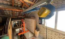Electric chain hoist low headroom execution with GISKB monorail Electric chain hoist with low headroom for very low space in combination with overhead monorail GISKB