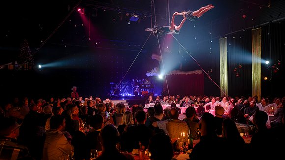 En la moderna sala de eventos del Circo Monti se celebran numerosos actos, como las Jornadas de Variedades y Cultura de Monti.