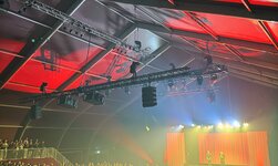 Rigging-System DASZELT The tent infrastructure includes a modern rigging system for lighting and sound