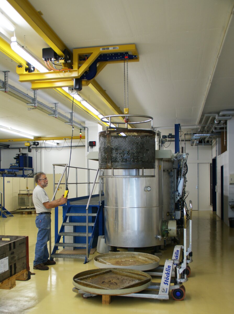 Monorail for linear goods handling up to 6300 kg